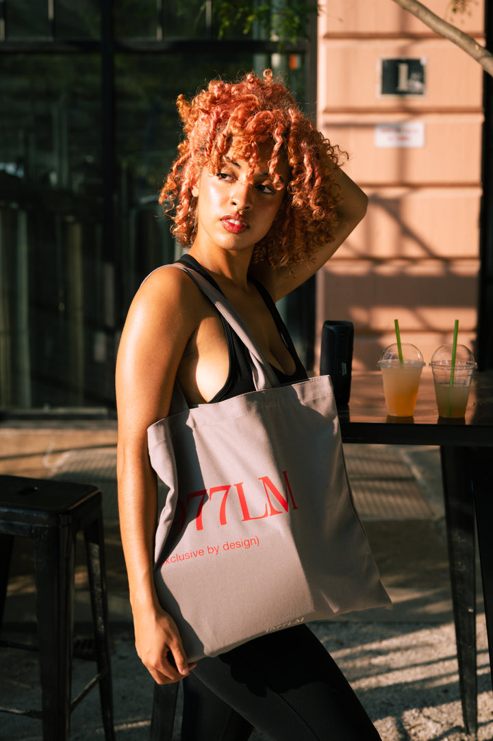 The 1977LM TOTE BAG